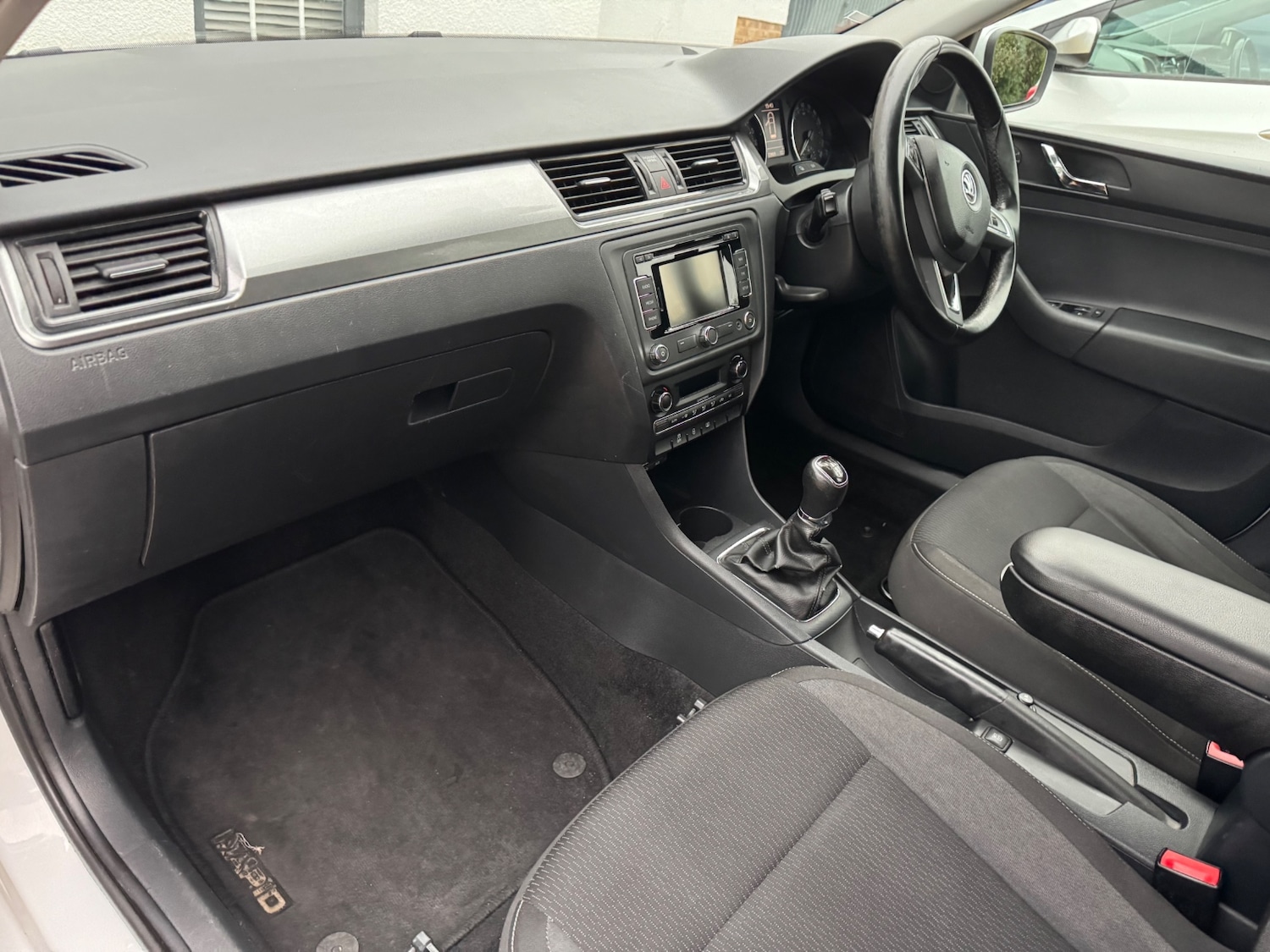 Used Skoda Rapid Spaceback 2014 for sale - 76911413: Photo 15