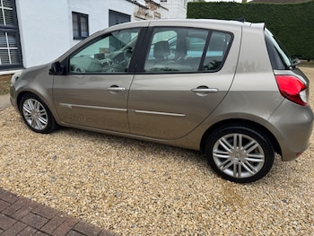 Used Renault Clio 2010 for sale - 78671603: Photo