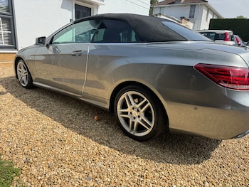 Used Mercedes-Benz E Class 2013 for sale - 77804312: Photo
