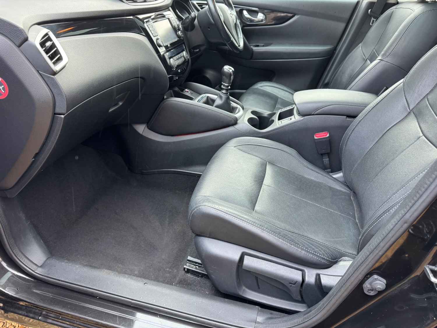 Used Nissan Qashqai 2015 for sale - 77545660: Photo 13