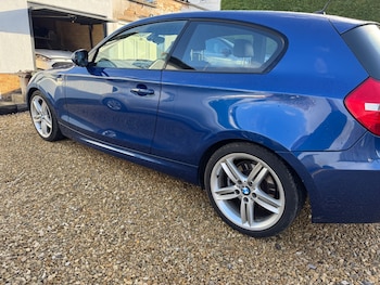 Used BMW 1 Series 2010 for sale - 76739020: Photo