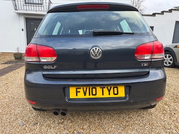 Used Volkswagen Golf 2010 for sale - 77327202: Photo