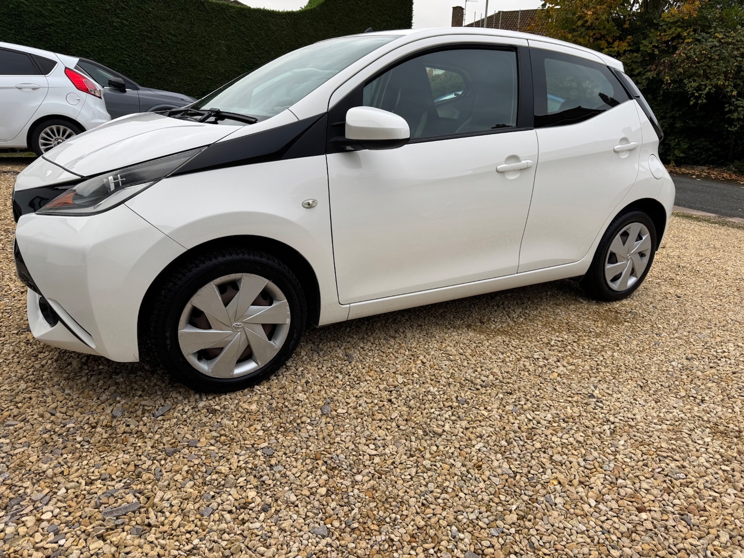 Used Toyota AYGO 2015 for sale - 76454802: Photo 6