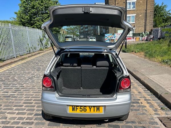 Used Volkswagen Polo 2006 for sale - 74645252: Photo 11