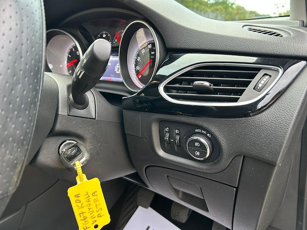 Used Vauxhall Astra 2017 for sale - 76041549: Photo 17