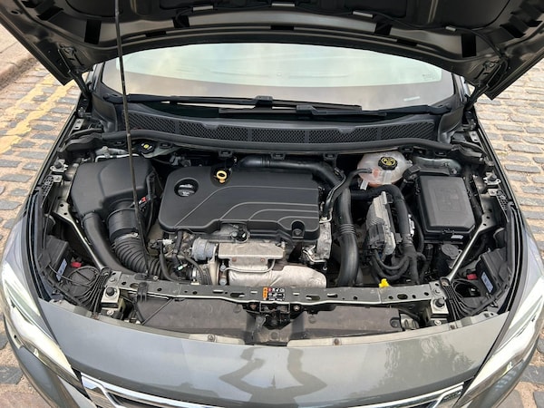 Used Vauxhall Astra 2017 for sale - 76041549: Photo 28