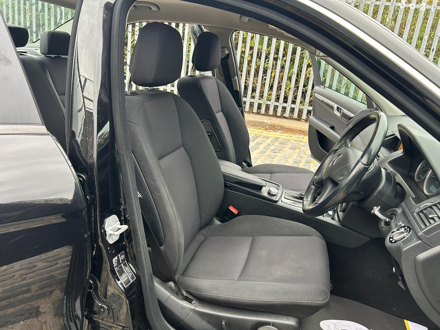 Used Mercedes-Benz C Class 2009 for sale - 76253442: Photo 13