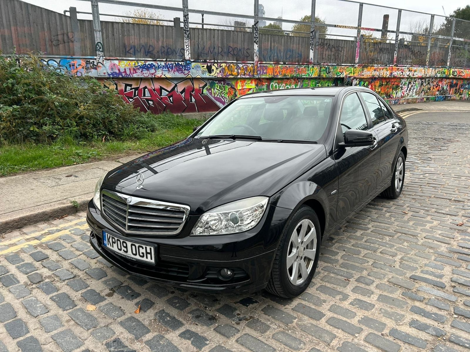 Used Mercedes-Benz C Class 2009 for sale - 76253442: Photo 3