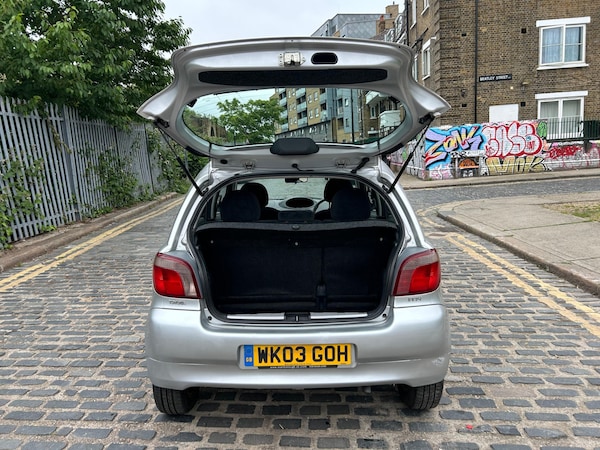 Used Toyota Yaris 2003 for sale - 74929755: Photo 11