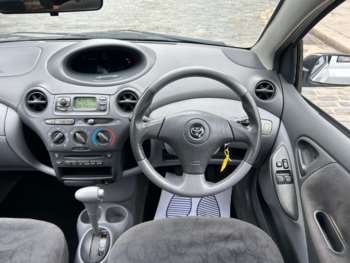 Used Toyota Yaris 2003 for sale - 74929755: Photo