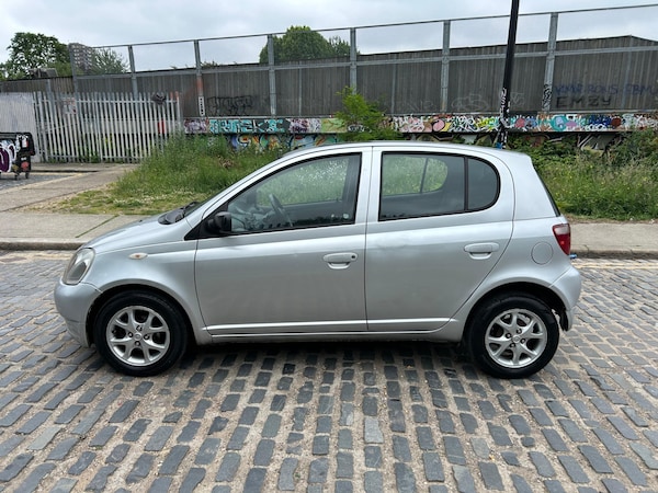 Used Toyota Yaris 2003 for sale - 74929755: Photo 5