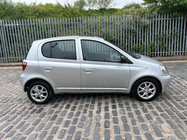 Used Toyota Yaris 2003 for sale - 74929755: Photo 9