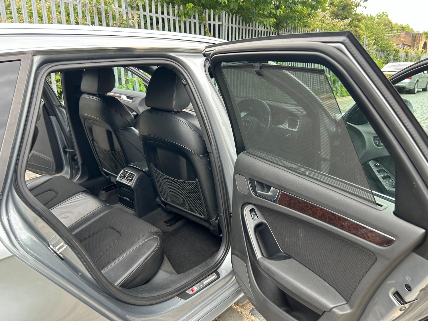 Vehicle 29