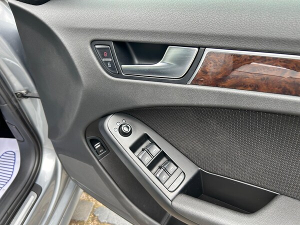 Used Audi A4 2009 for sale - 74900596: Photo 36
