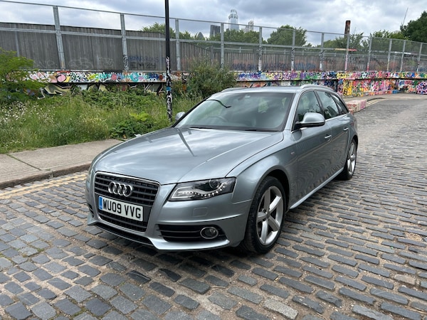 Used Audi A4 2009 for sale - 74900596: Photo 4