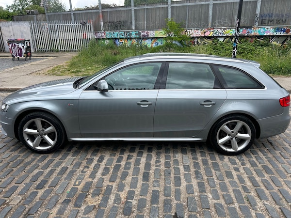Used Audi A4 2009 for sale - 74900596: Photo 5