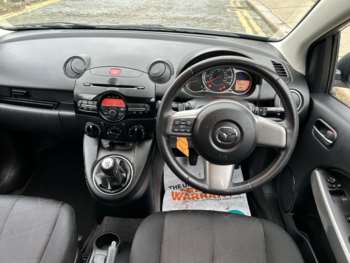 Used Mazda Mazda2 2012 for sale - 73136969: Photo
