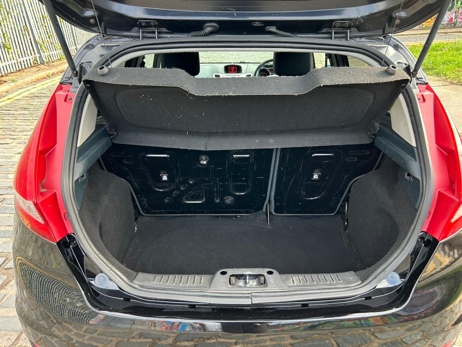 Used Ford Fiesta 2009 for sale - 76340548: Photo 10