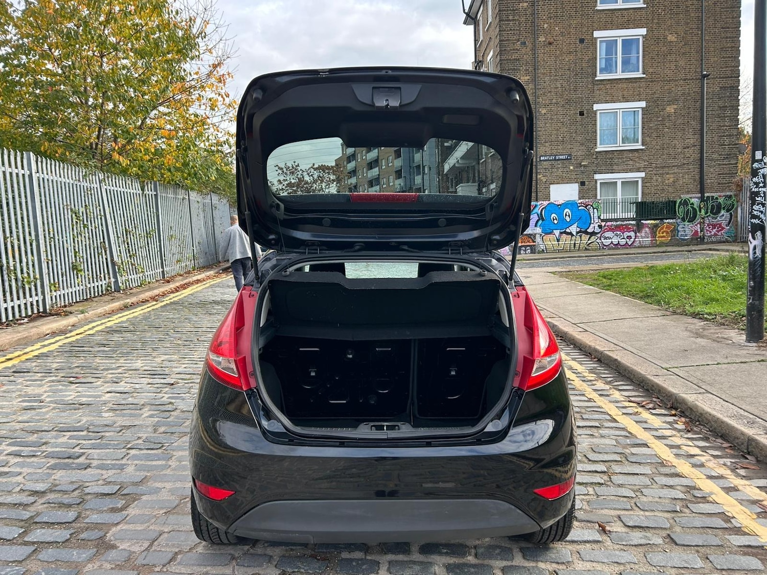 Used Ford Fiesta 2009 for sale - 76340548: Photo 11