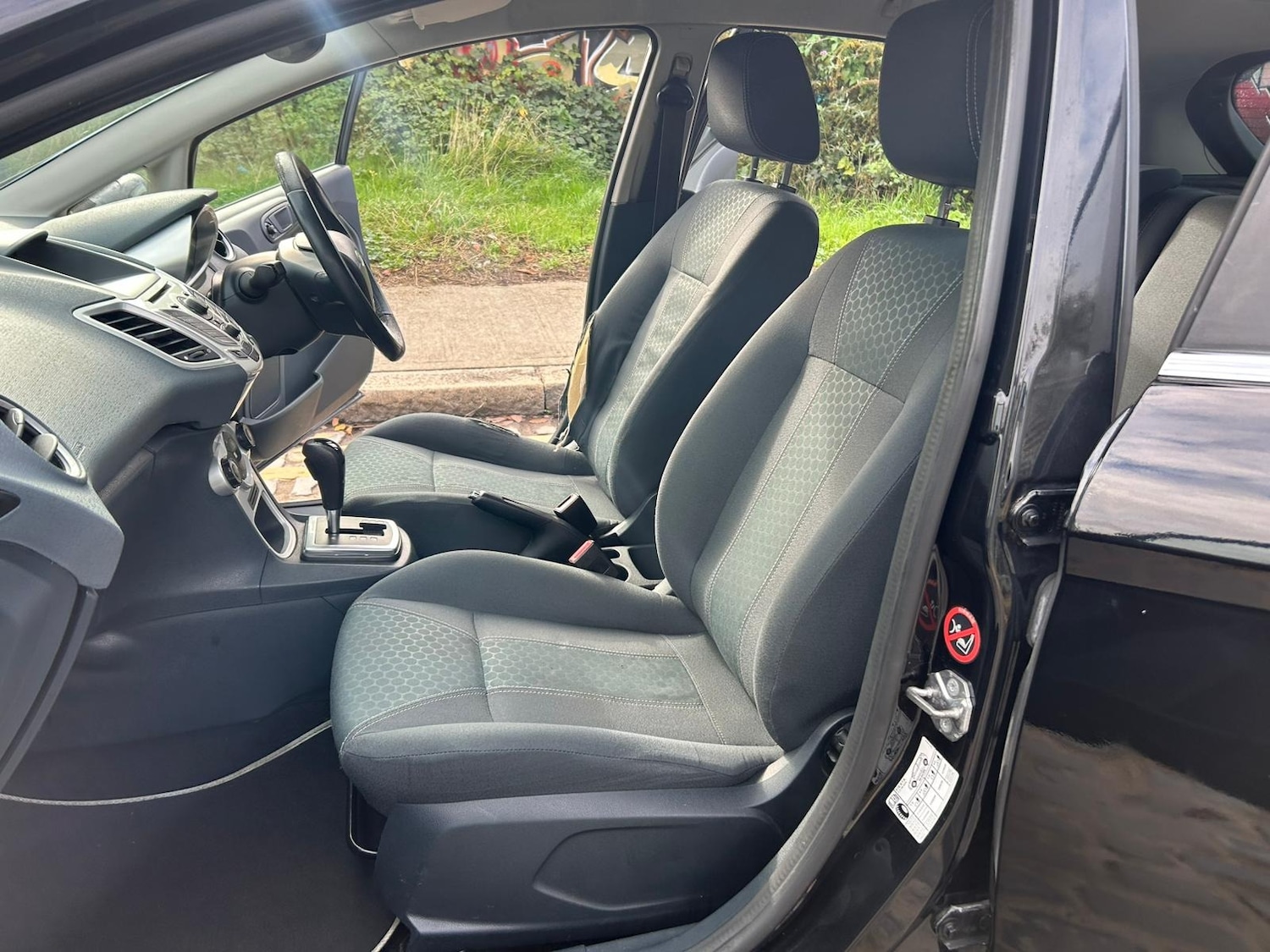 Used Ford Fiesta 2009 for sale - 76340548: Photo 12