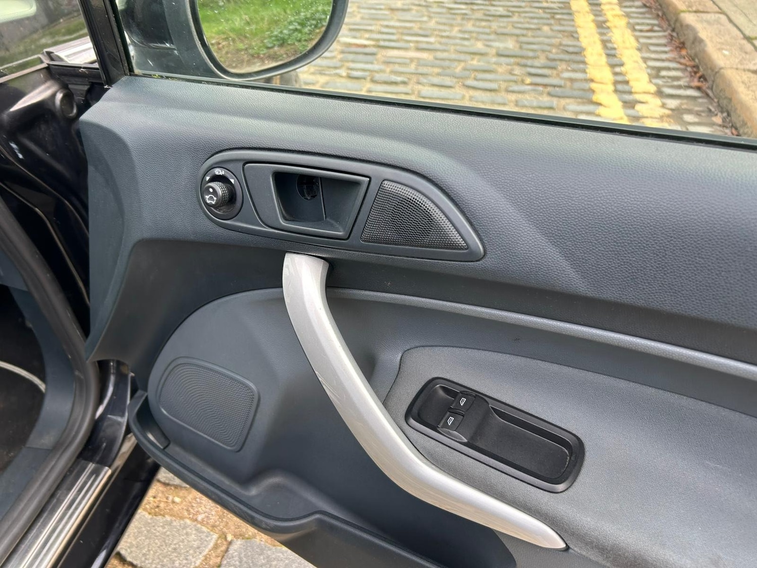 Used Ford Fiesta 2009 for sale - 76340548: Photo 19