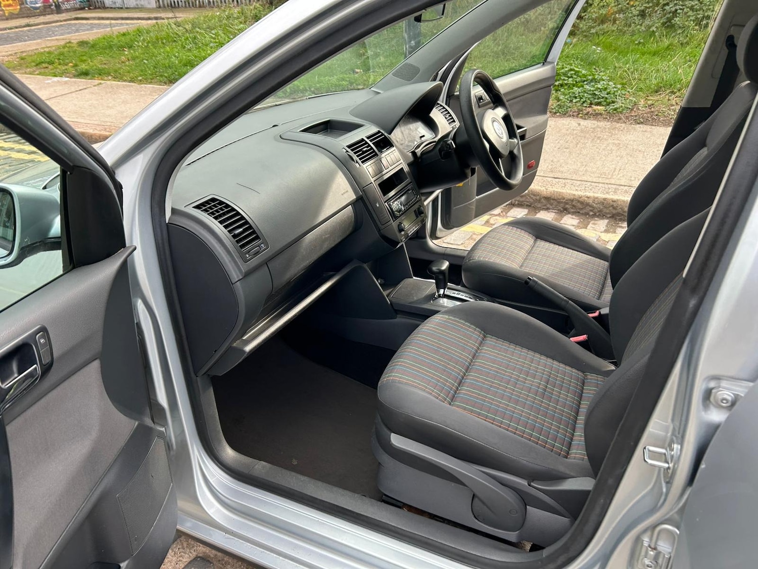 Used Volkswagen Polo 2006 for sale - 76464484: Photo 14