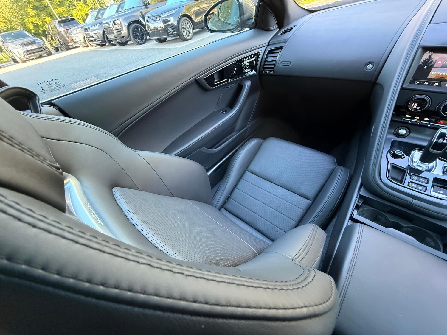 Used Jaguar F-Type 2018 for sale - 76440447: Photo 10