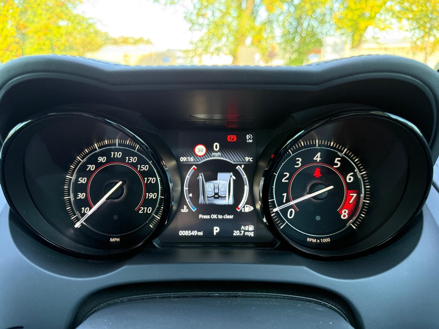 Used Jaguar F-Type 2018 for sale - 76440447: Photo 24