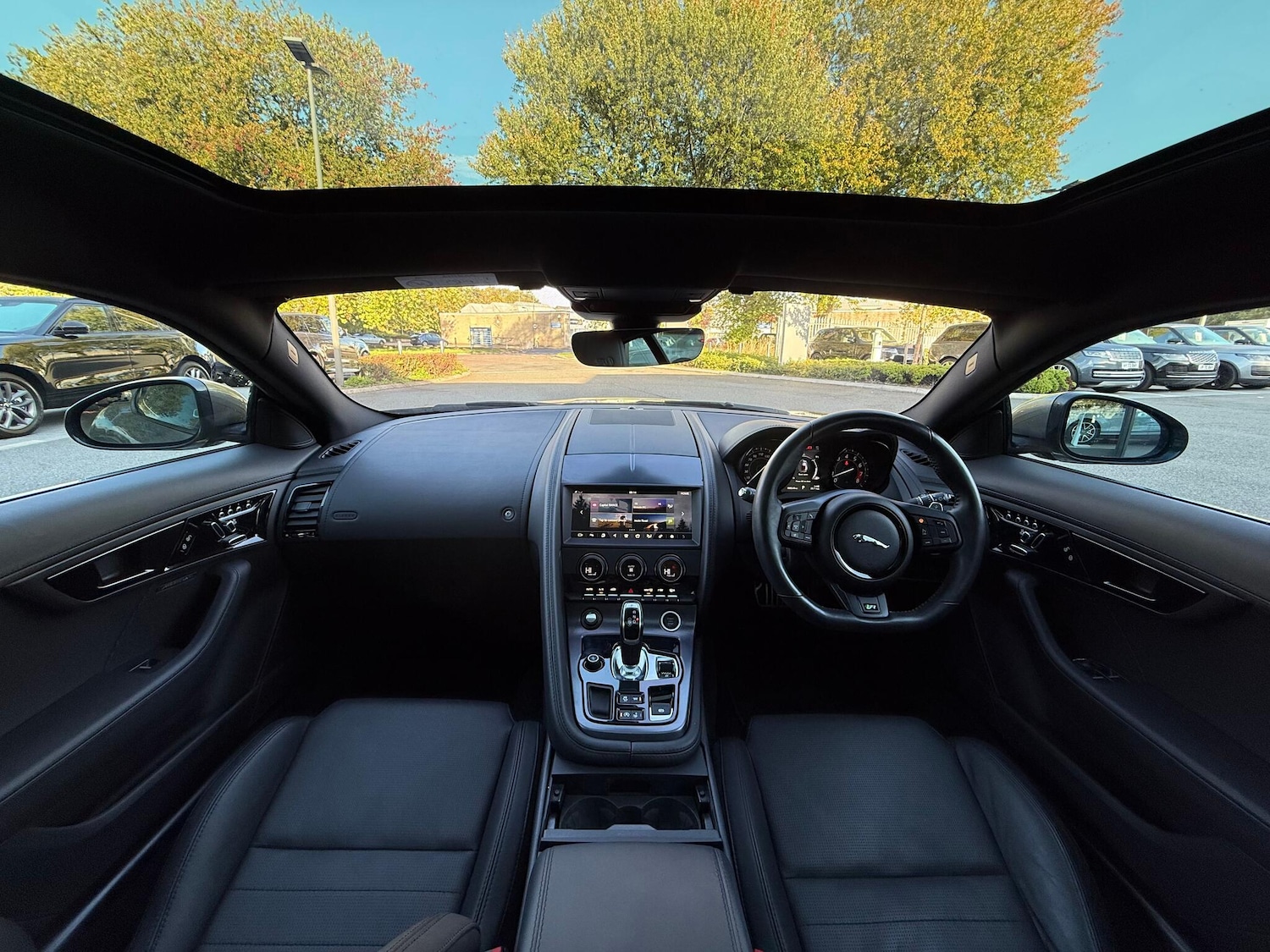 Used Jaguar F-Type 2018 for sale - 76440447: Photo 3