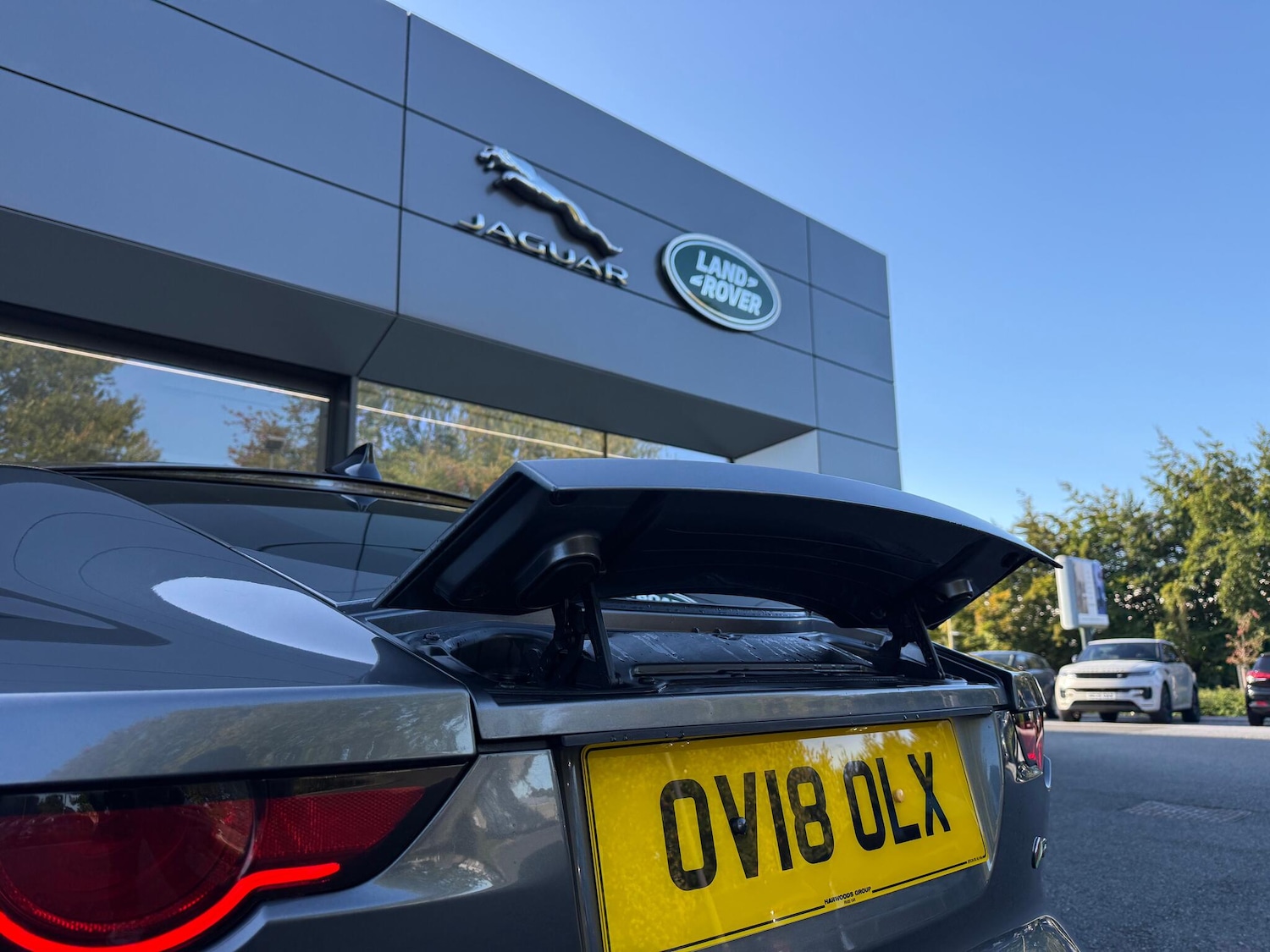 Used Jaguar F-Type 2018 for sale - 76440447: Photo 32