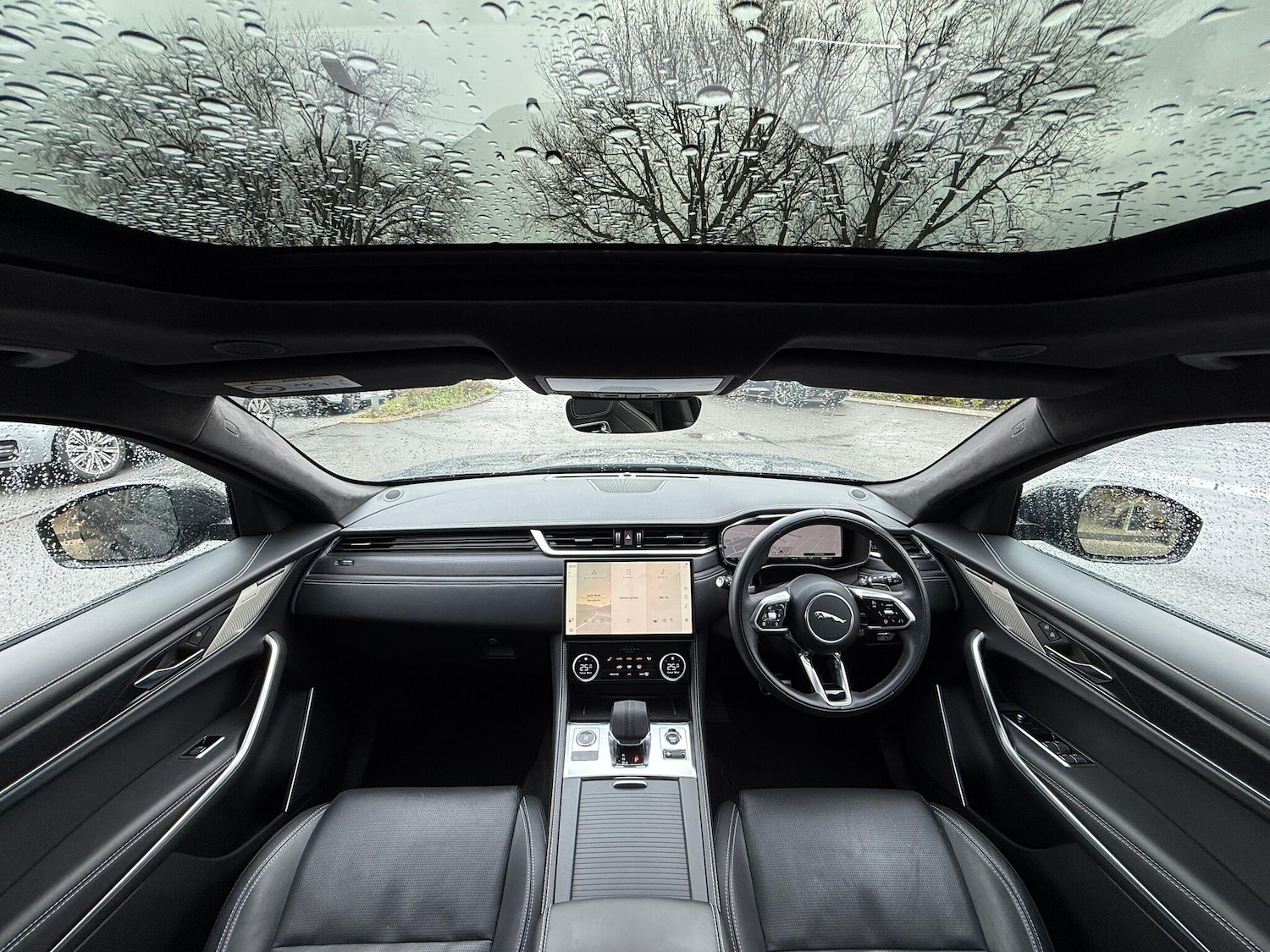 Used Jaguar F-Pace 2024 for sale - 77468889: Photo 3