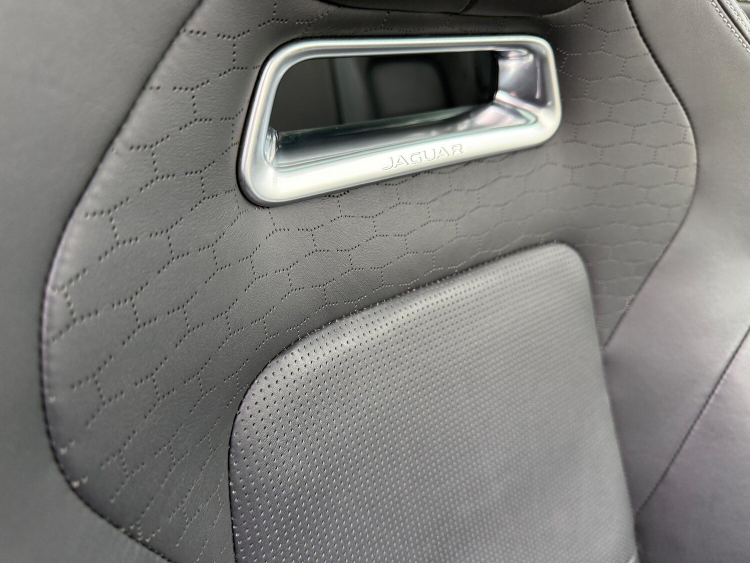 Used Jaguar F-Pace 2024 for sale - 77468889: Photo 31