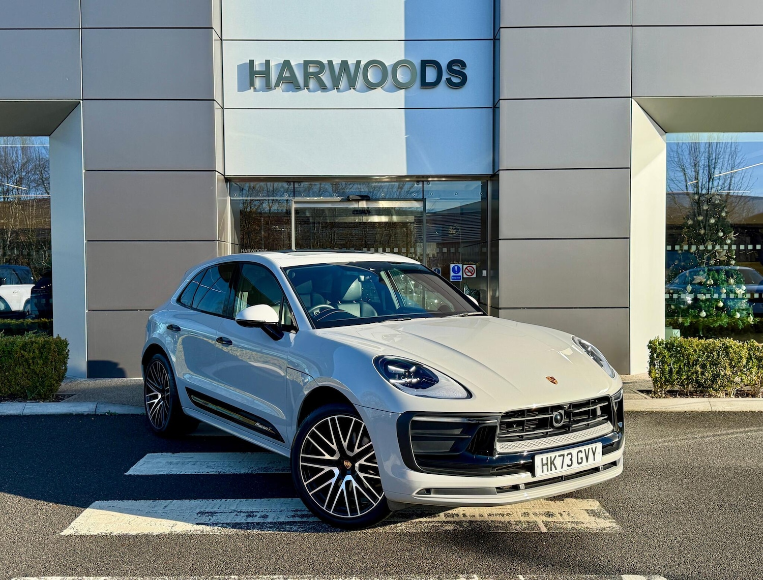 Used Porsche Macan 2023 for sale - 76800905: Photo 1