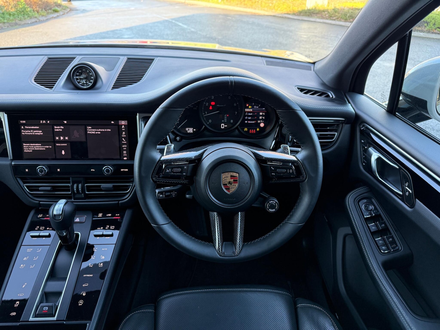 Used Porsche Macan 2023 for sale - 76800905: Photo 14