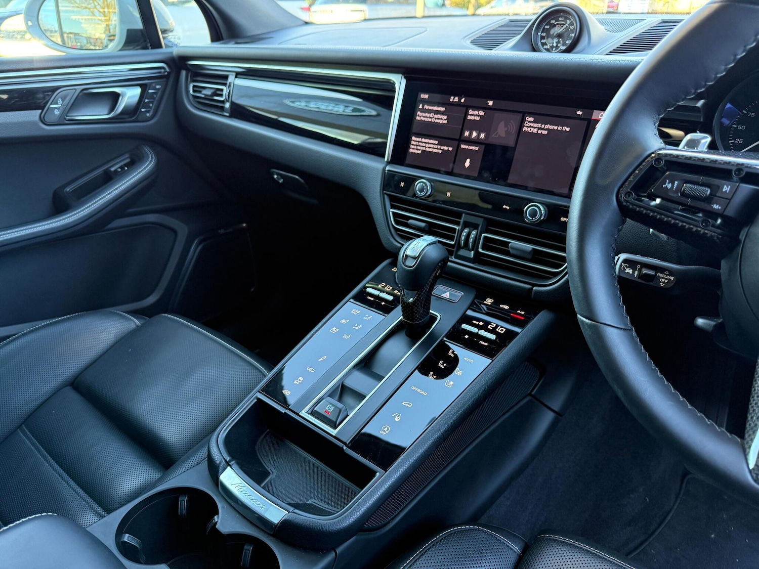 Used Porsche Macan 2023 for sale - 76800905: Photo 18