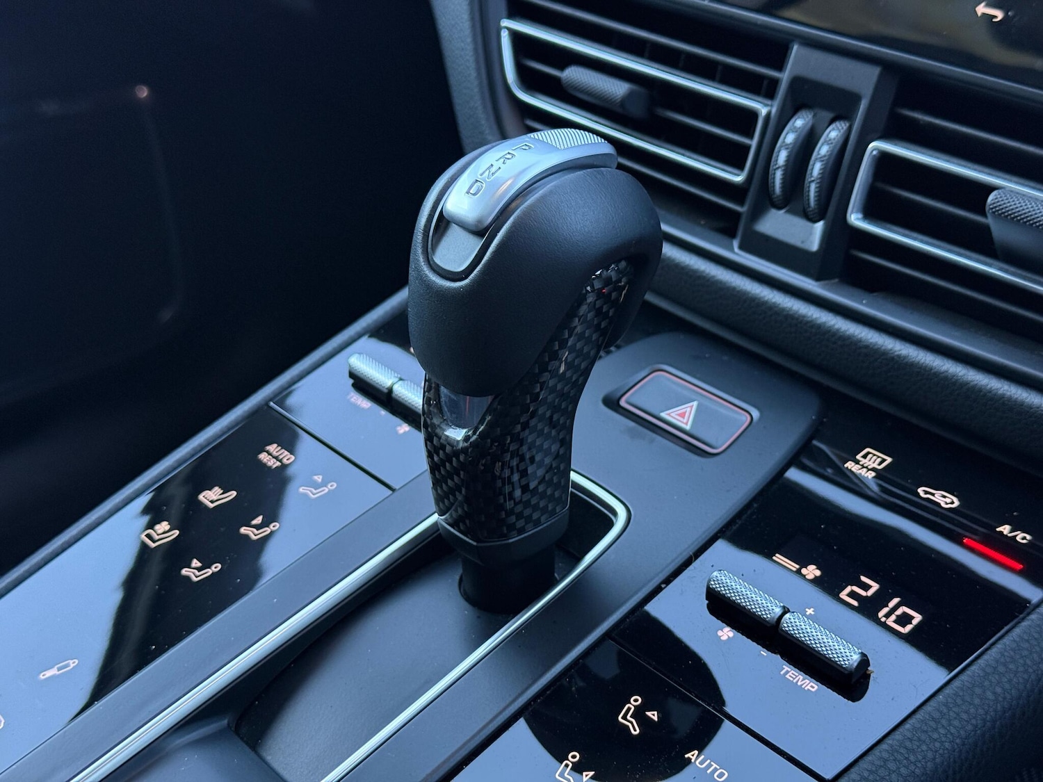 Used Porsche Macan 2023 for sale - 76800905: Photo 19