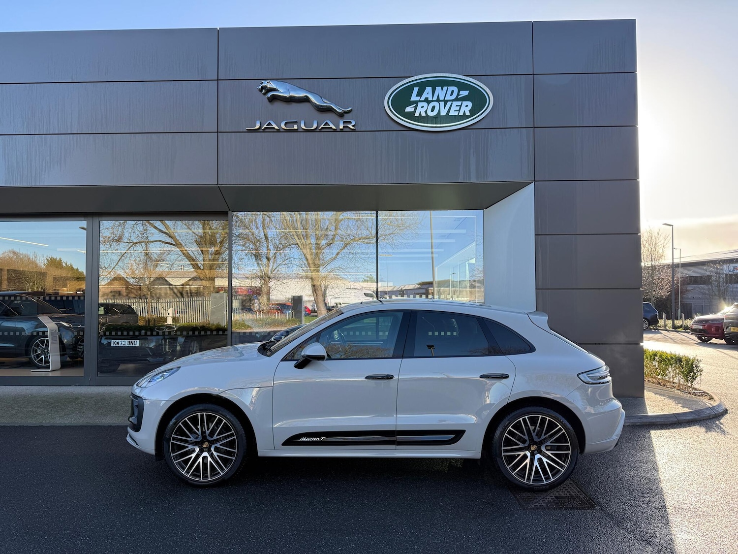 Used Porsche Macan 2023 for sale - 76800905: Photo 25