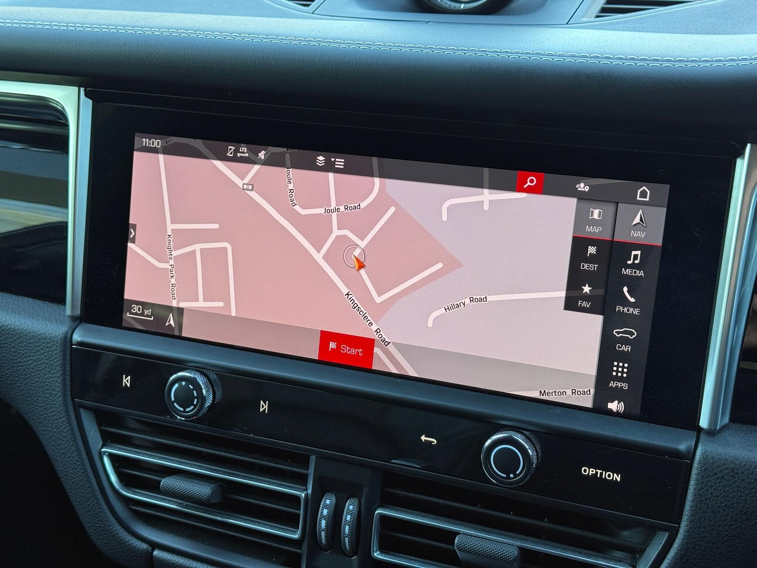 Used Porsche Macan 2023 for sale - 76800905: Photo 28