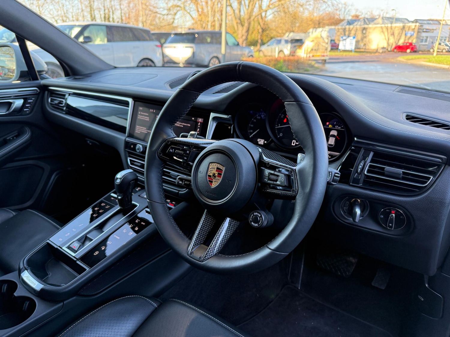 Used Porsche Macan 2023 for sale - 76800905: Photo 30