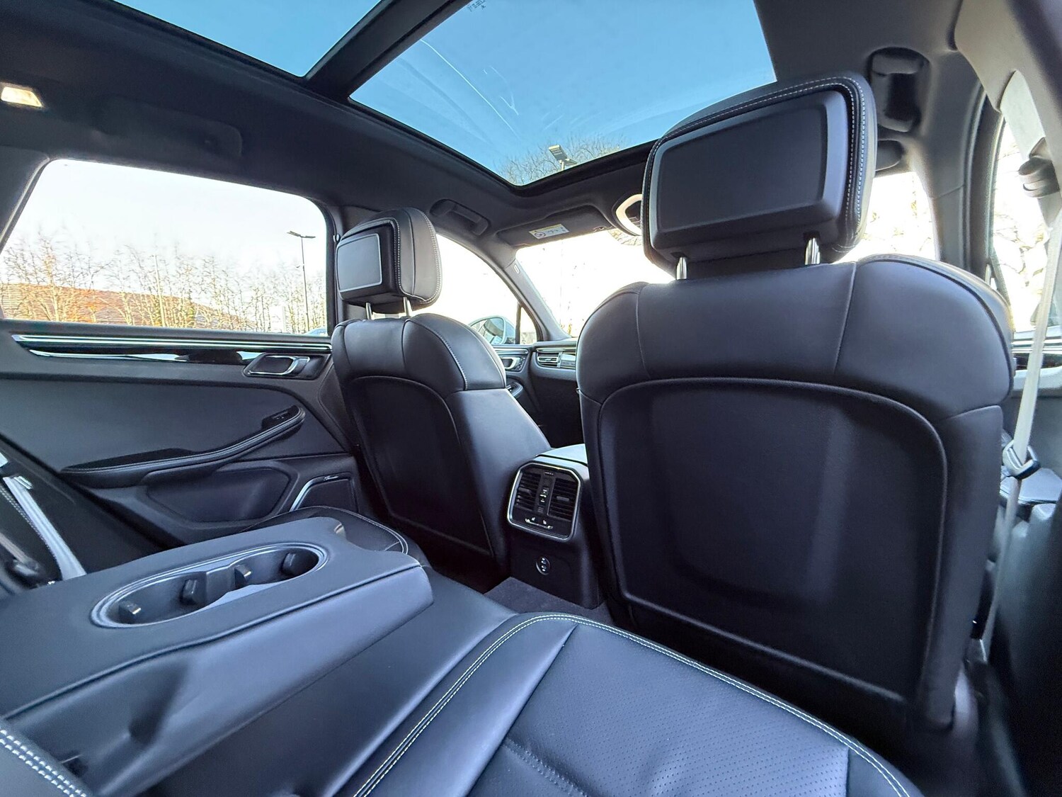 Used Porsche Macan 2023 for sale - 76800905: Photo 41