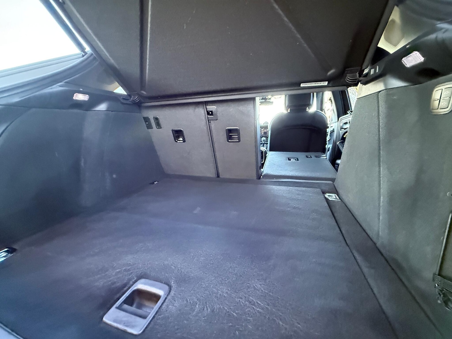 Used Porsche Macan 2023 for sale - 76800905: Photo 42