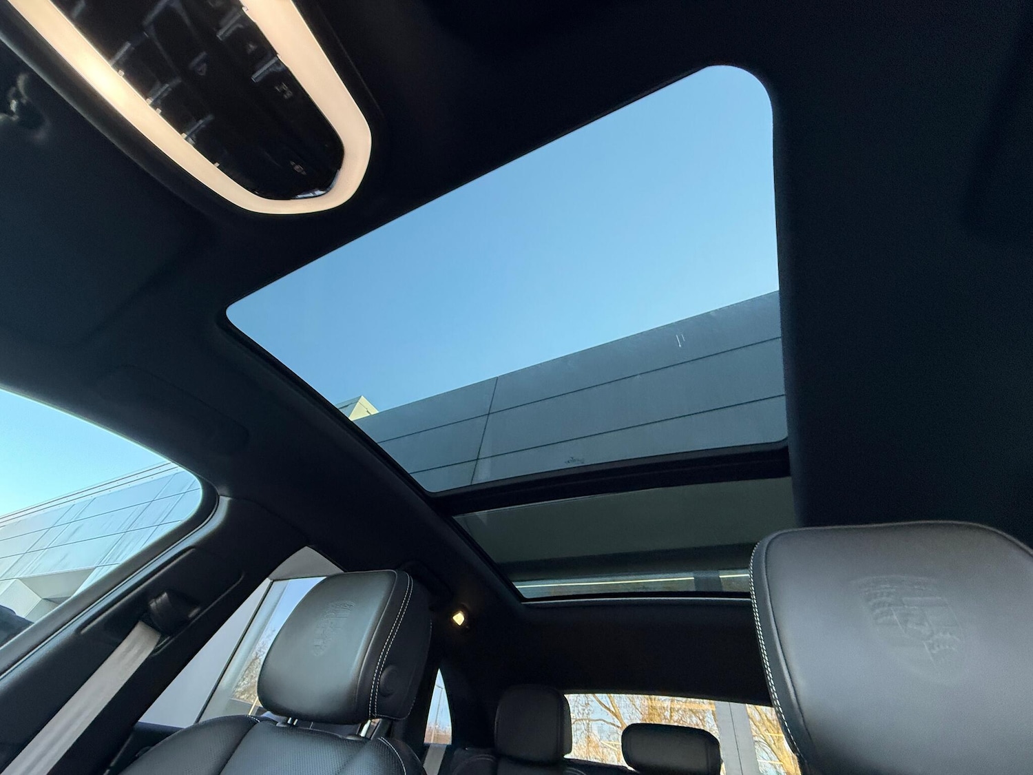 Used Porsche Macan 2023 for sale - 76800905: Photo 5