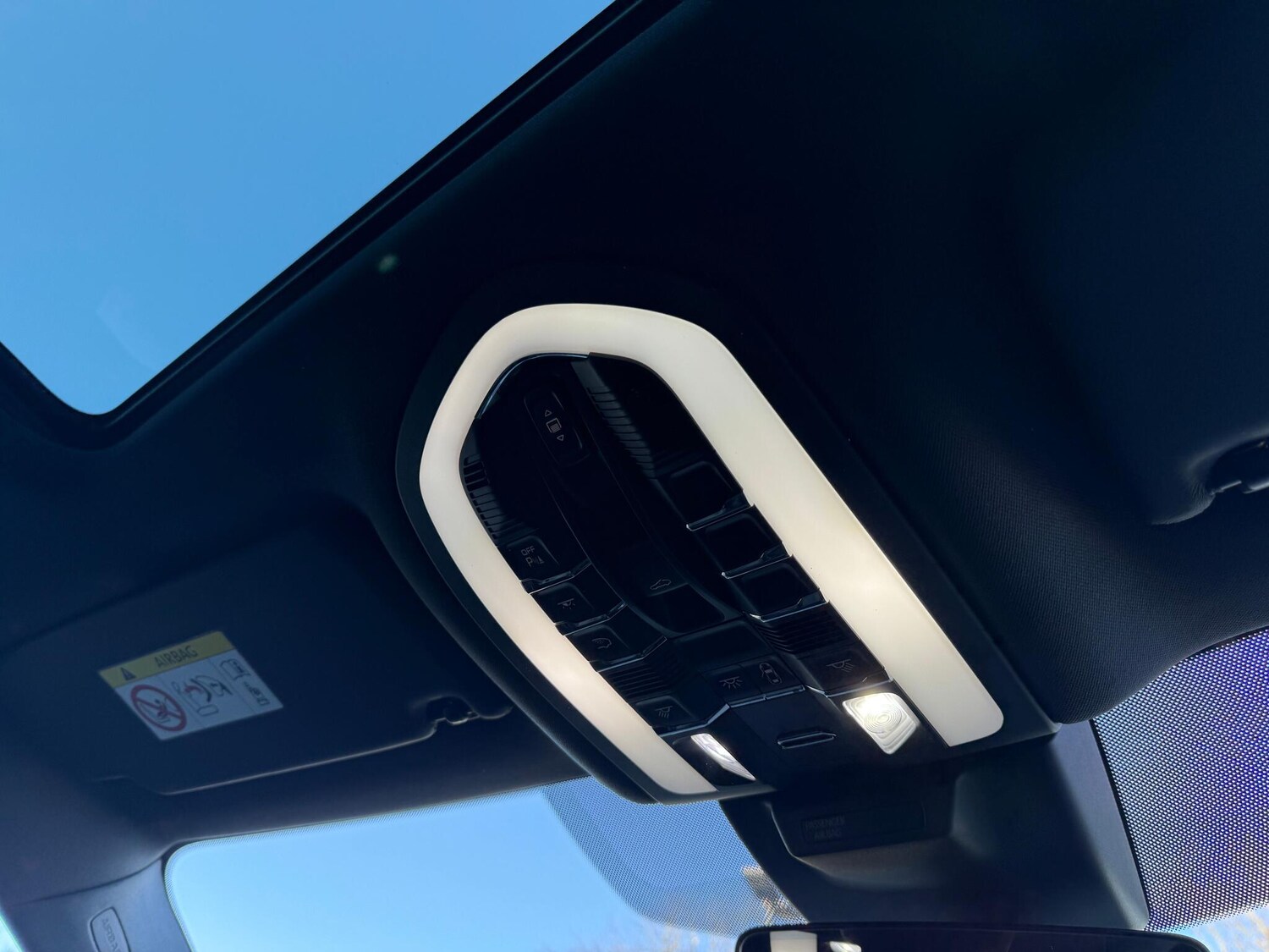 Used Porsche Macan 2023 for sale - 76800905: Photo 51