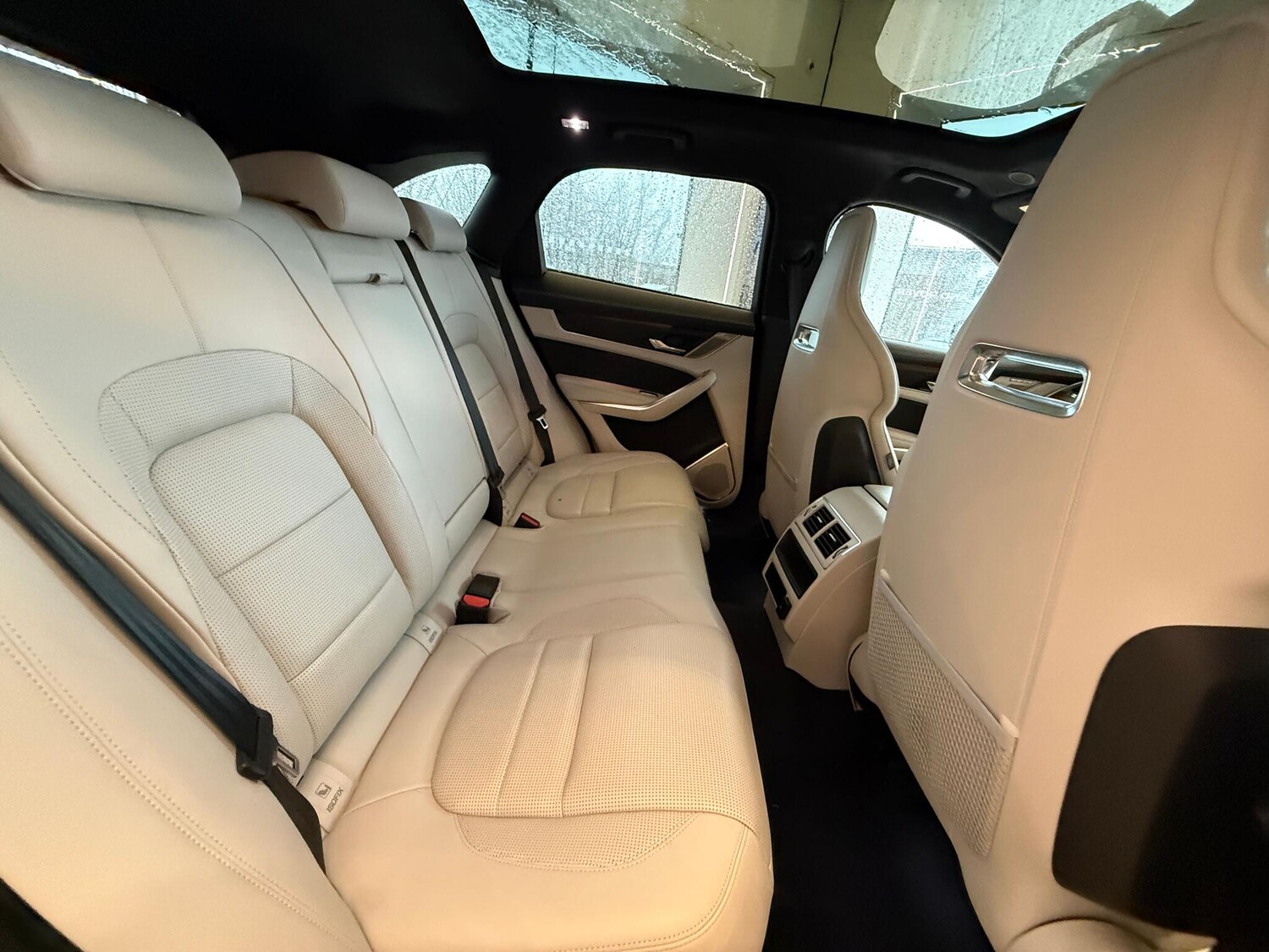 Used Jaguar F-Pace 2023 for sale - 77454760: Photo 39