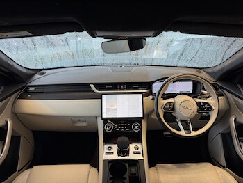 Used Jaguar F-Pace 2023 for sale - 77454760: Photo