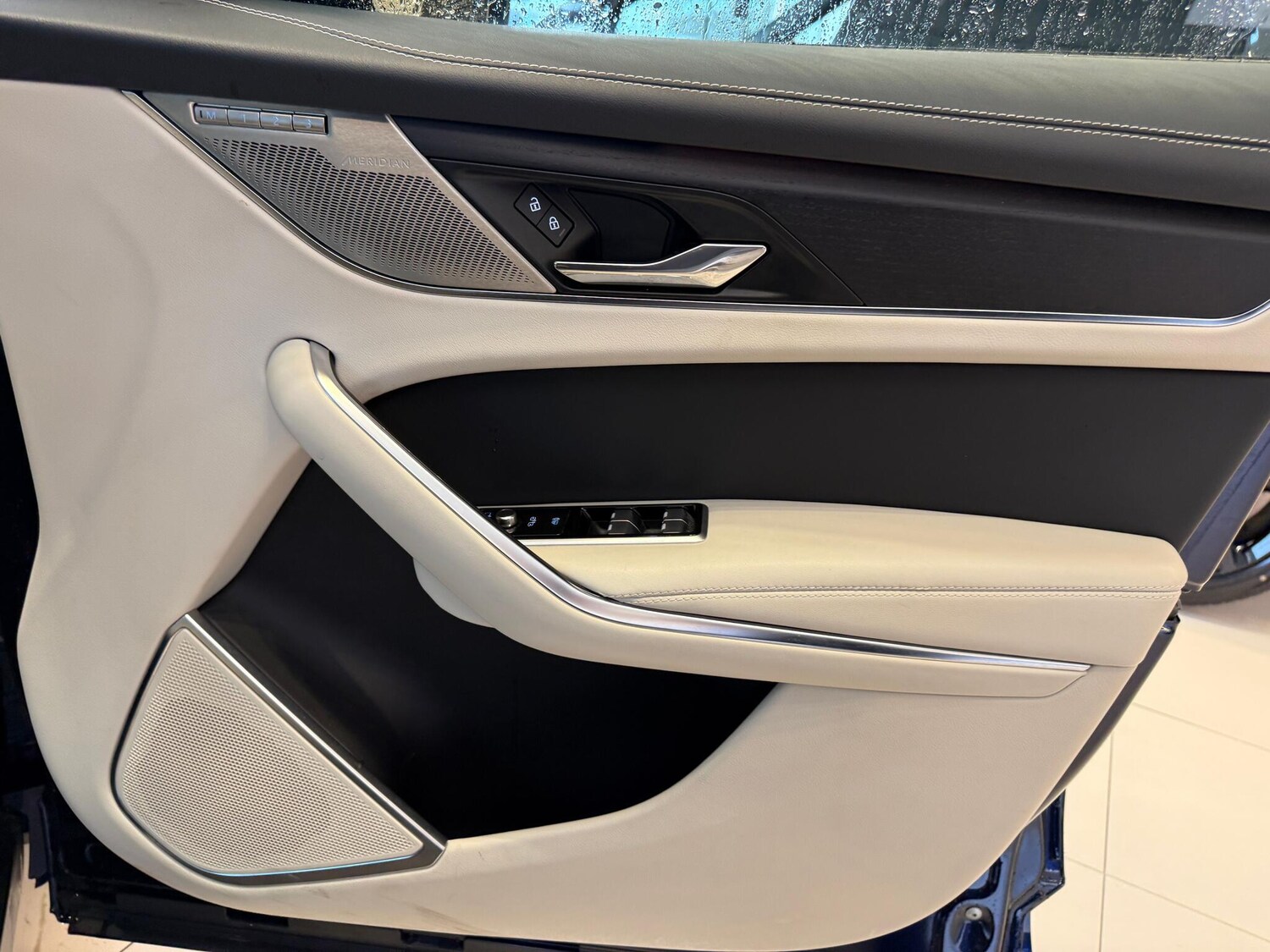 Used Jaguar F-Pace 2023 for sale - 77454760: Photo 47