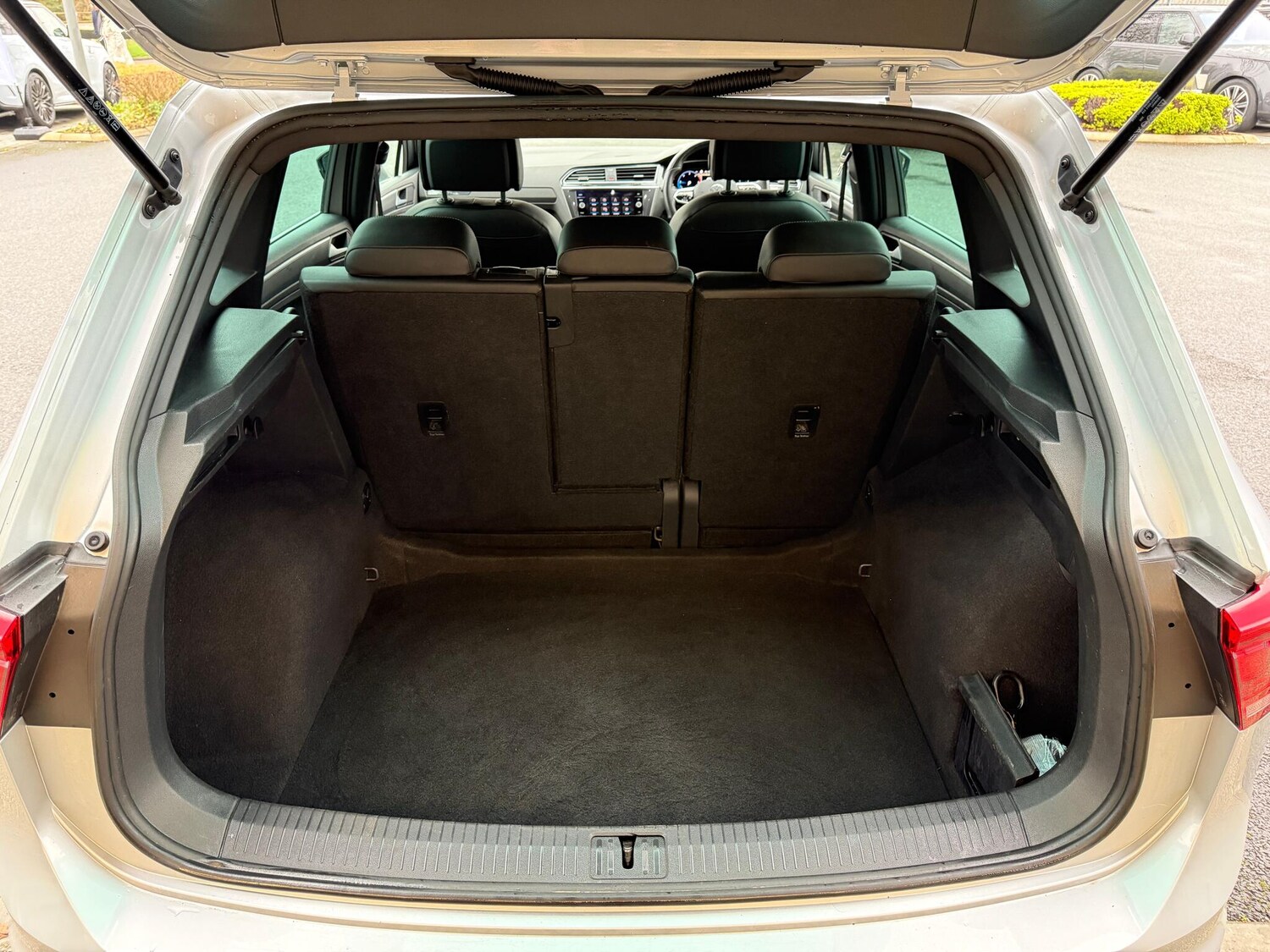 Used Volkswagen Tiguan 2023 for sale - 77612926: Photo 30