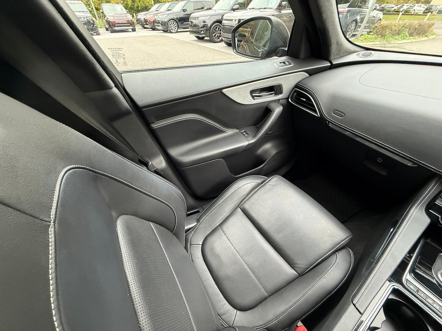 Used Jaguar F-Pace 2019 for sale - 76296110: Photo 13