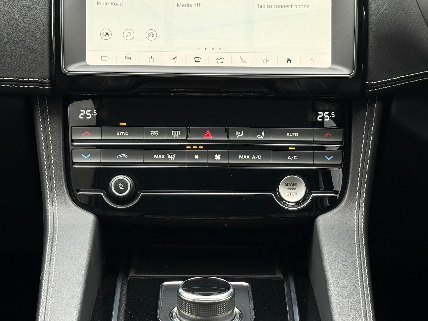 Used Jaguar F-Pace 2019 for sale - 76296110: Photo 16