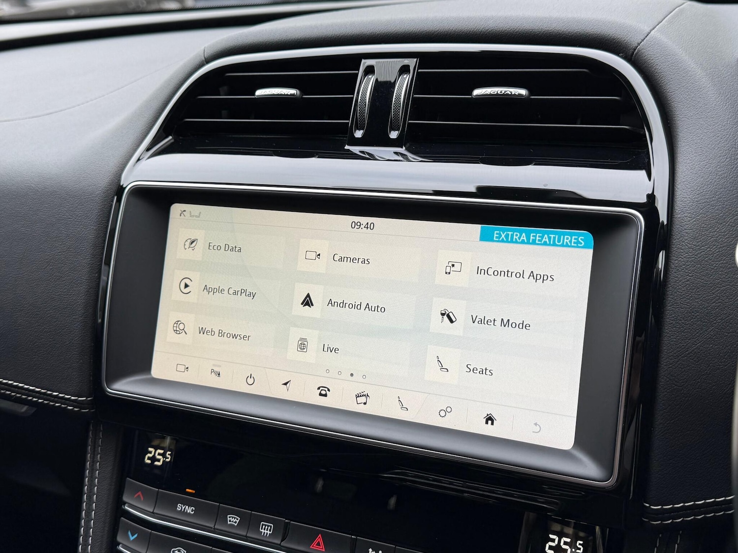 Used Jaguar F-Pace 2019 for sale - 76296110: Photo 46